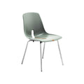 Chaise en plastique ergonomique avec pieds en métal chromé