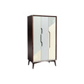Armoire contemporaine en bois avec façades géométriques